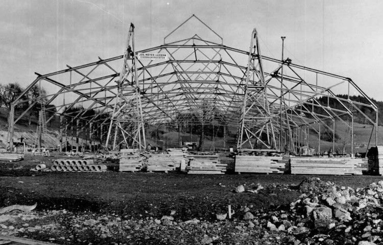 Neue Festhalle im Rohbau, 1938.